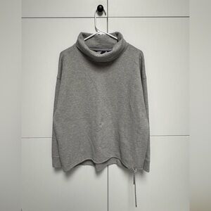 Lands' End Light Gray Waffle Knit Sweater. Size XL/P